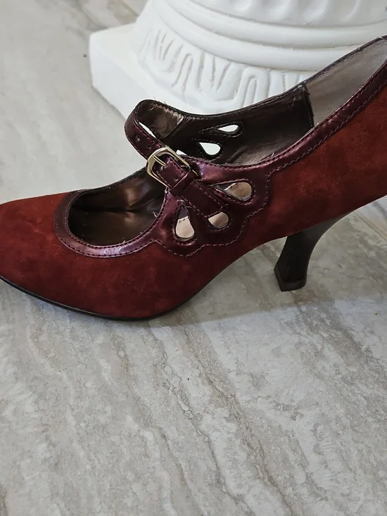 Sofft Burgundy Suede Mary Jane Heels Buckle Strap Pumps Vintage Style 7.5 - Picture 8 of 13